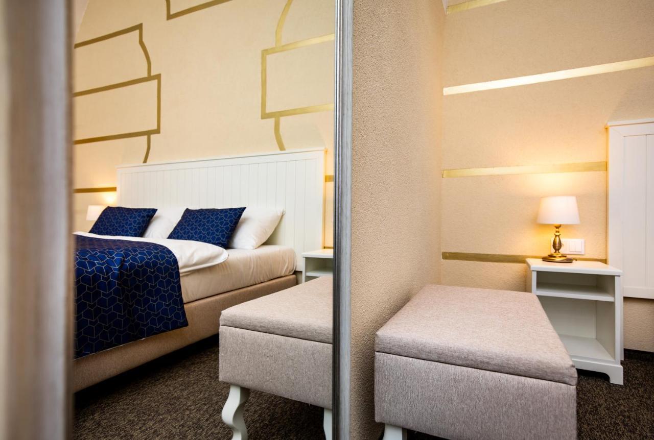 Zamecky Hotel Anton Florian Валтис Екстериор снимка